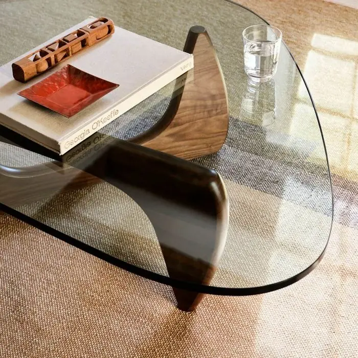 Noguchi Table, glass and walnut detail